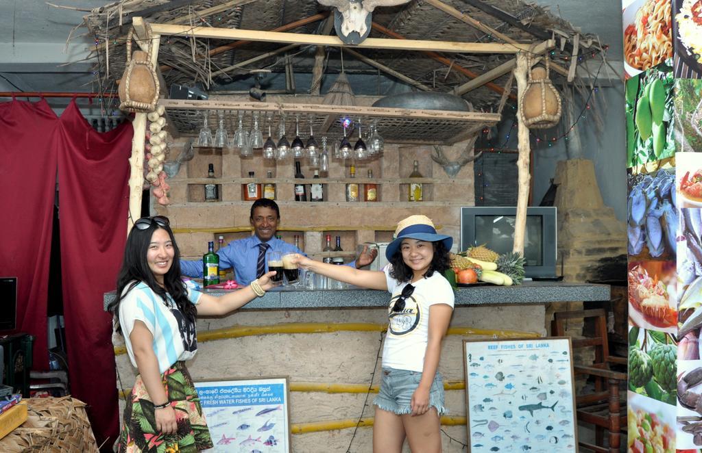 Marshal Beach Guesthouse Negombo Ngoại thất bức ảnh