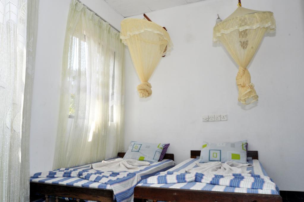 Marshal Beach Guesthouse Negombo Phòng bức ảnh
