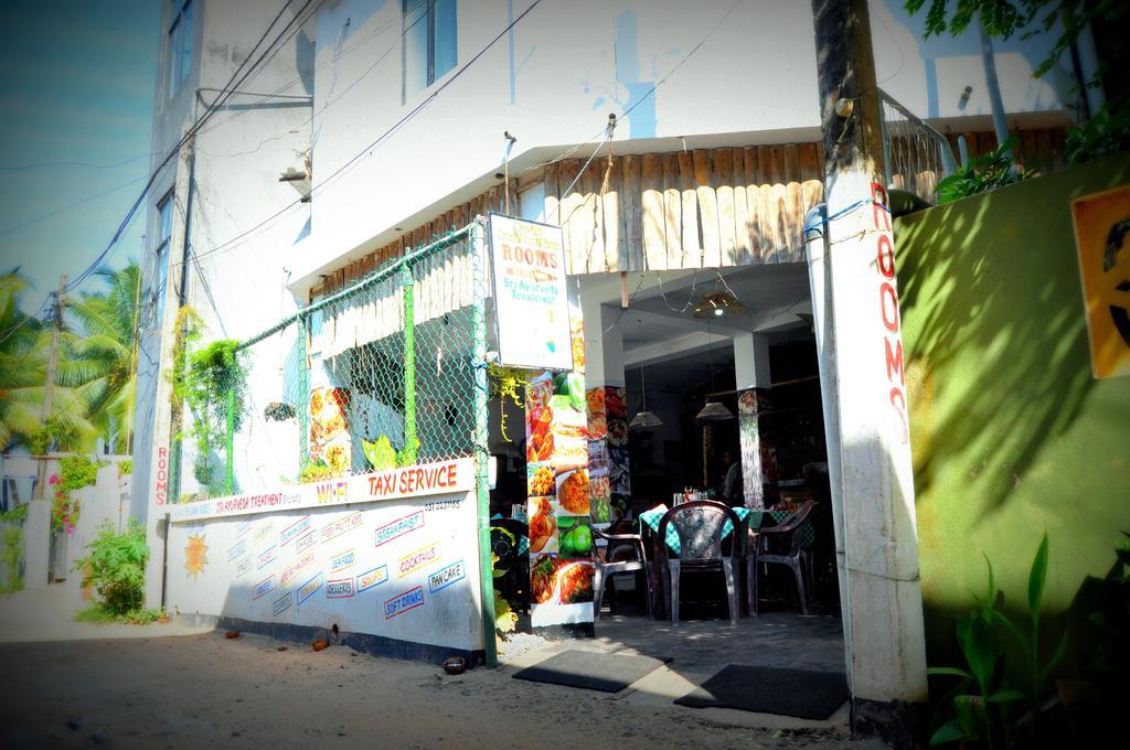 Marshal Beach Guesthouse Negombo Ngoại thất bức ảnh
