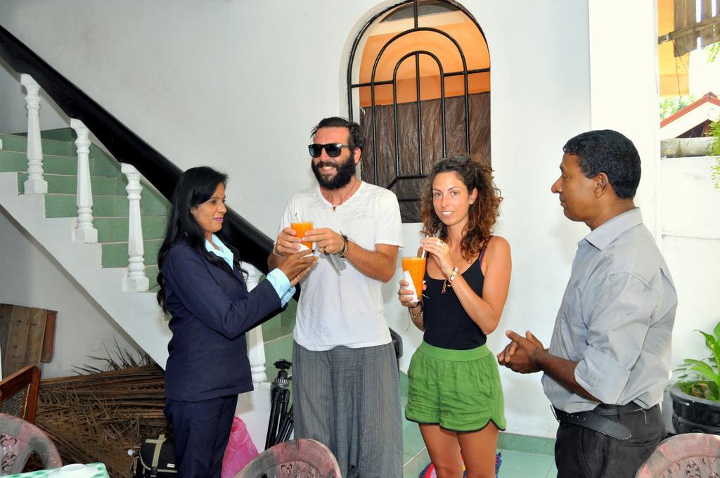 Marshal Beach Guesthouse Negombo Ngoại thất bức ảnh